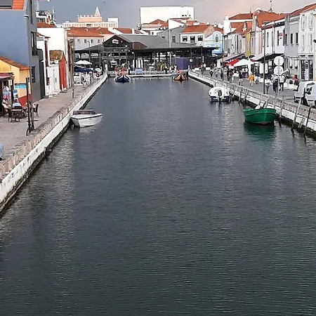 아파트 A Casa Do Pescador Center *